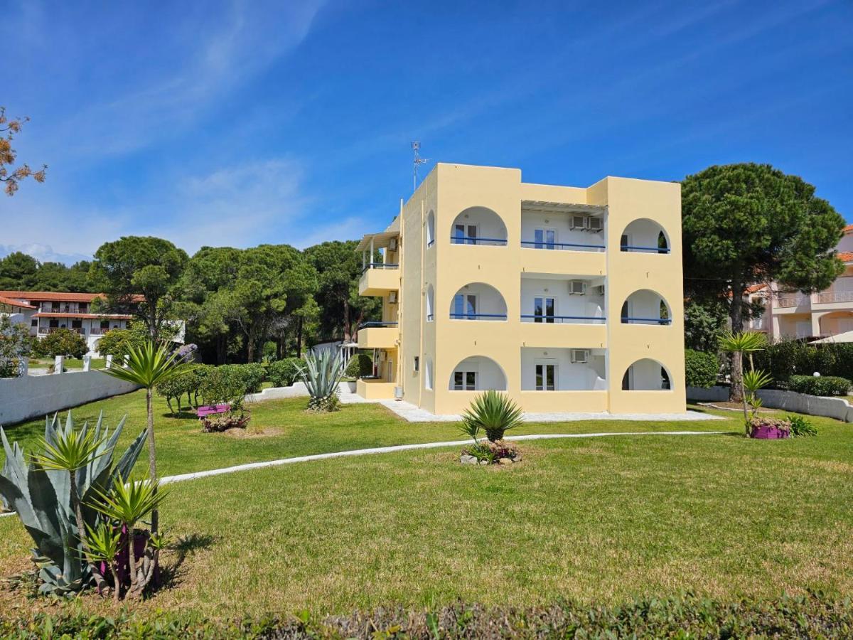 Maistrali Studios Koukounaries Exterior foto